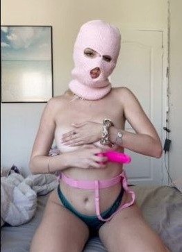 Natalie Reynolds she is so lewd